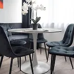 Uj - Emili Miskolctapolca - 27 Fore Appart hôtel 3*