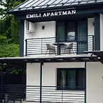 Uj - Emili Miskolctapolca - 27 Fore Appart hôtel