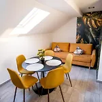 Uj - Emili Miskolctapolca - 27 Fore Appart hôtel