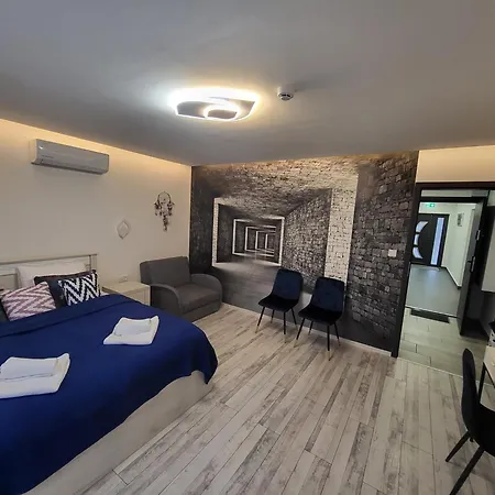 Uj - Emili Miskolctapolca - 27 Fore Aparthotel