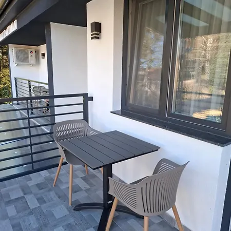Uj - Emili Miskolctapolca - 27 Fore 3*