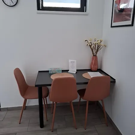 Lejlighedshotel Uj - Emili Miskolctapolca - 27 Fore 3*