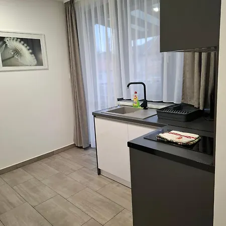Uj - Emili Miskolctapolca - 27 Fore Lejlighedshotel Miskolc