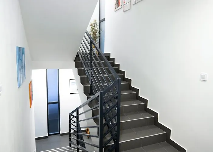 Uj - Emili Miskolctapolca - 27 Fore Lejlighedshotel 3*