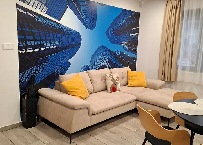 új - Emili Miskolctapolca - 27 Főre Hotel de apartamente Mişcolţ