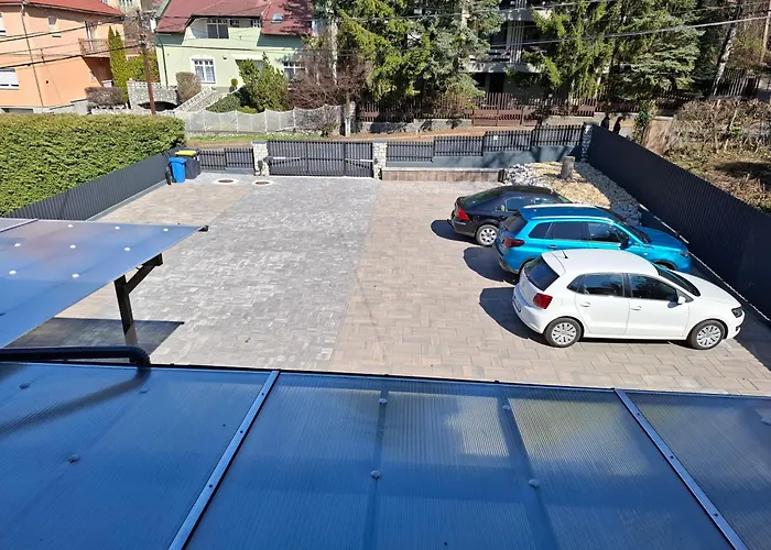 új - Emili Miskolctapolca - 27 Főre 3*